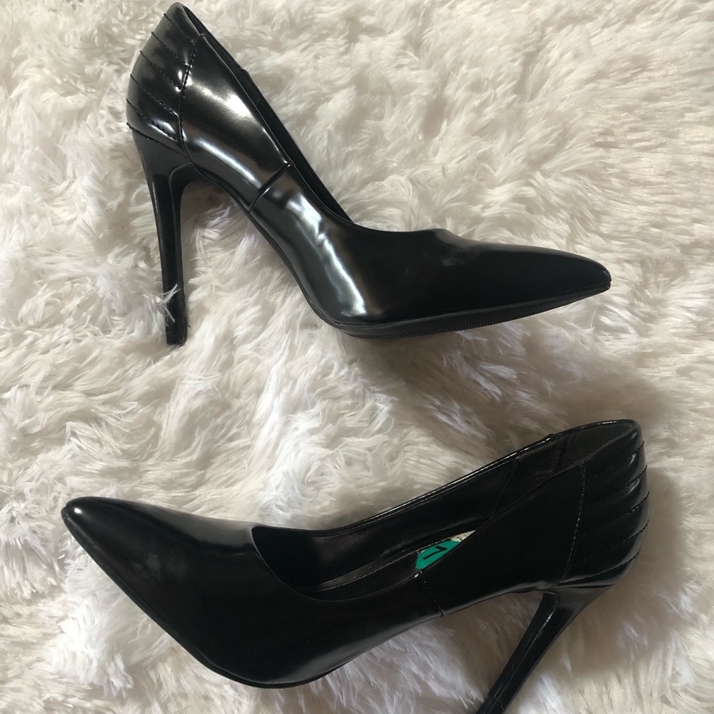 Steve Madden pumps